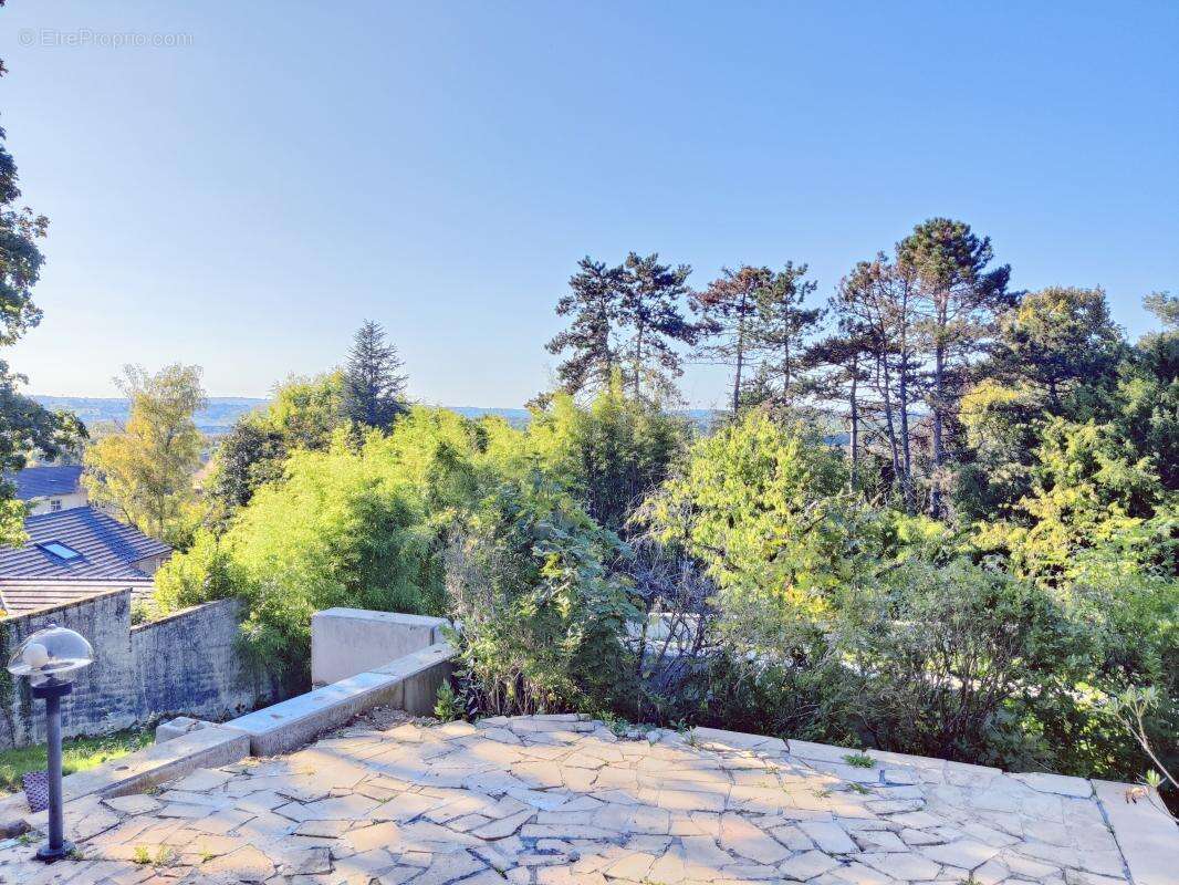 Maison à SAINT-GENIX-SUR-GUIERS