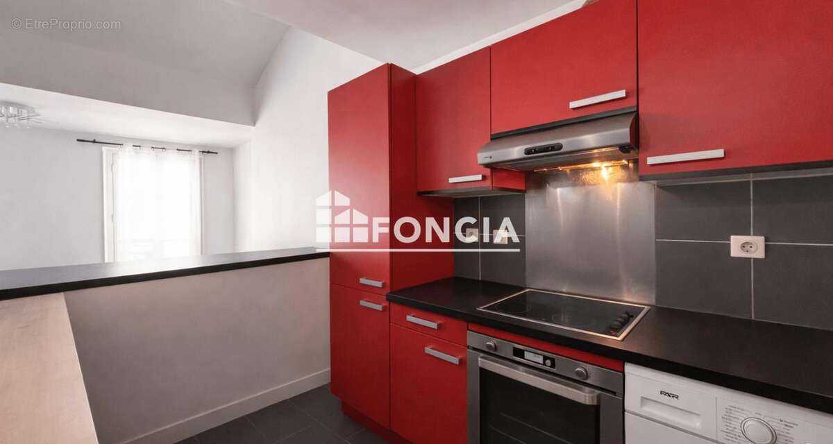 Appartement à MARSEILLE-2E