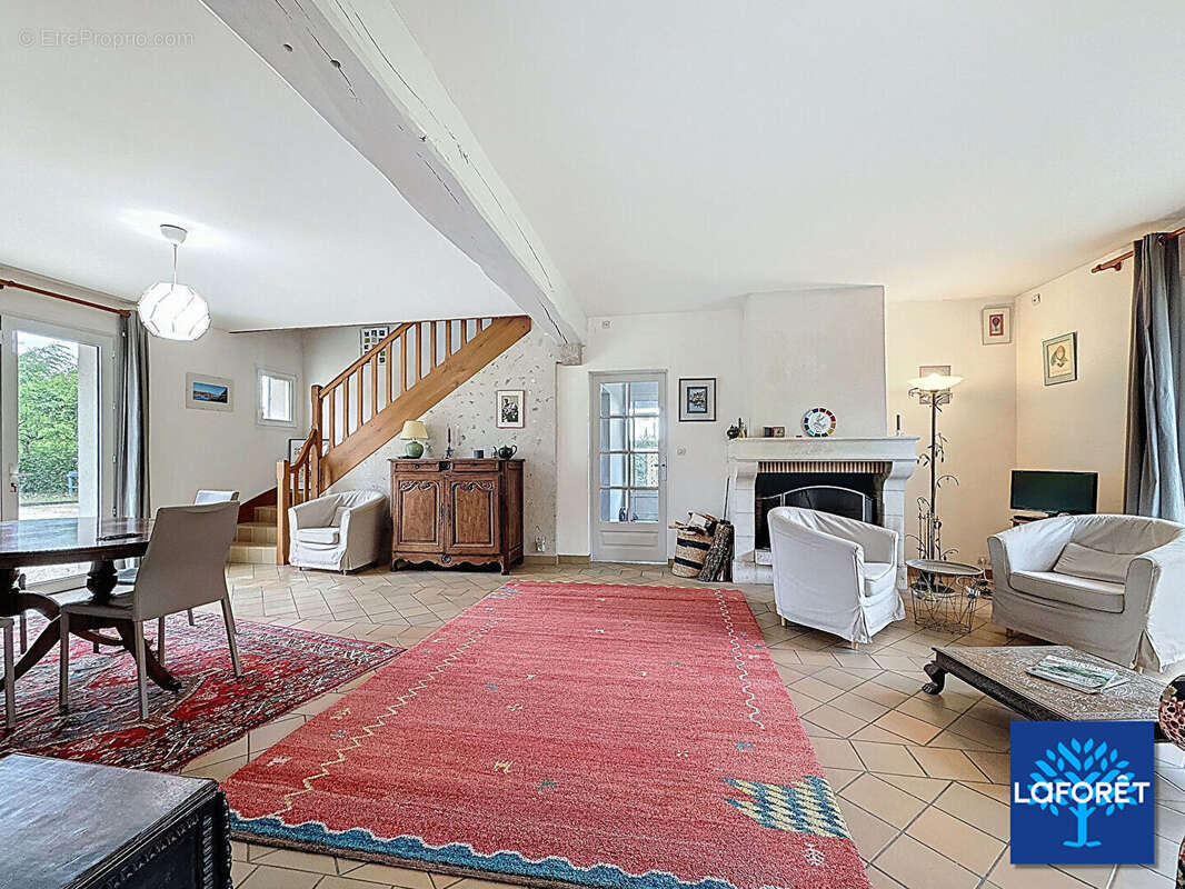 Maison à MONT-PRES-CHAMBORD