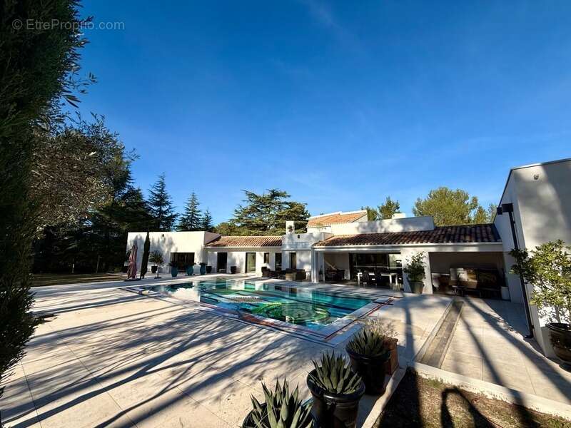 Au nord de Montpellier, exceptionnelle Propriété - la Campagne proche de la ville - photo 4