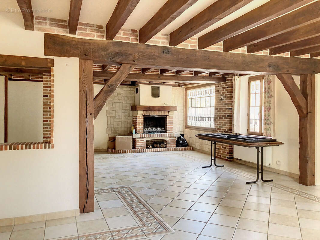 Maison à LA FERTE-IMBAULT