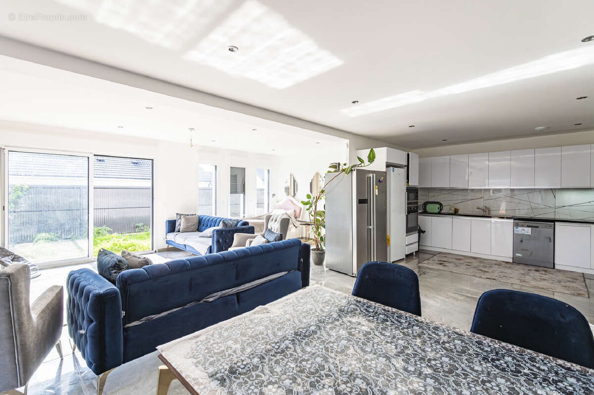 Maison à AUMENANCOURT