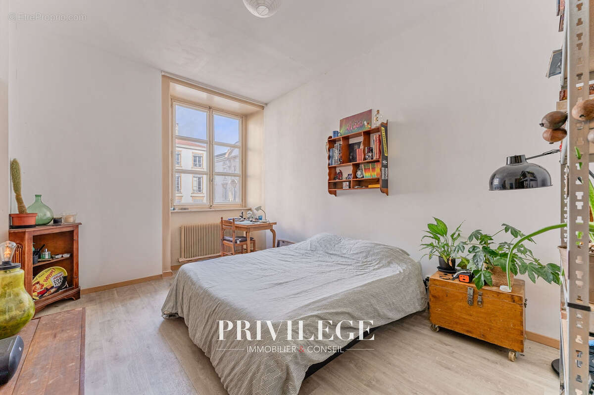 Appartement à LYON-1E