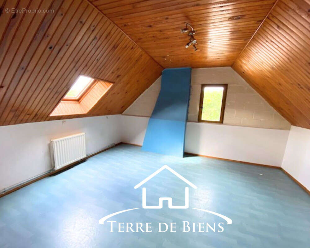 Maison à VIC-SUR-AISNE