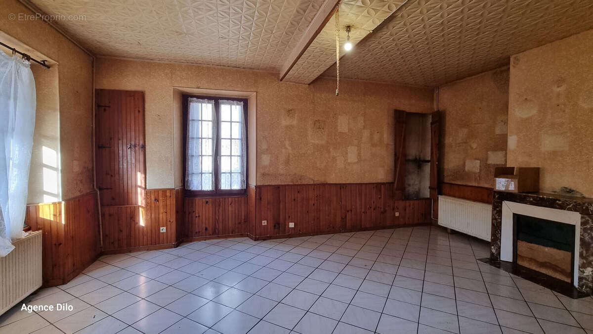 Maison à CHEU