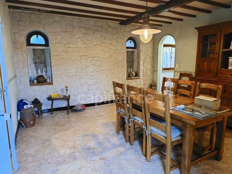 Maison à ARCES-DILO