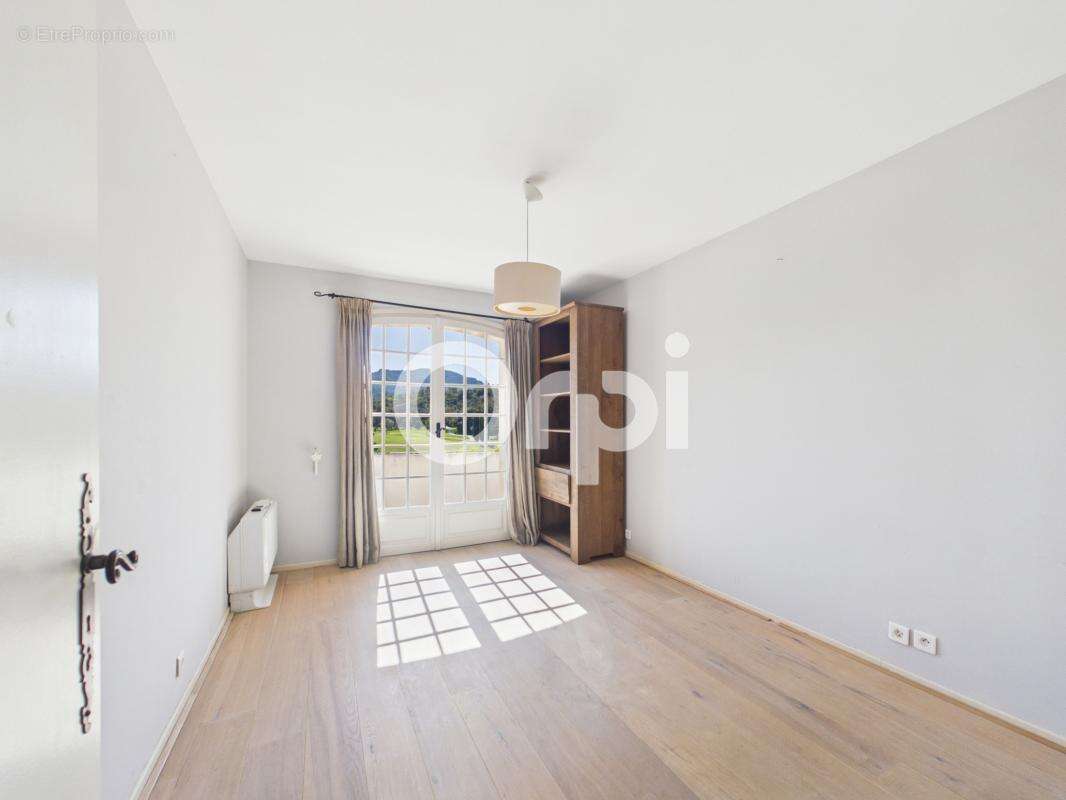 Maison à MANDELIEU-LA-NAPOULE