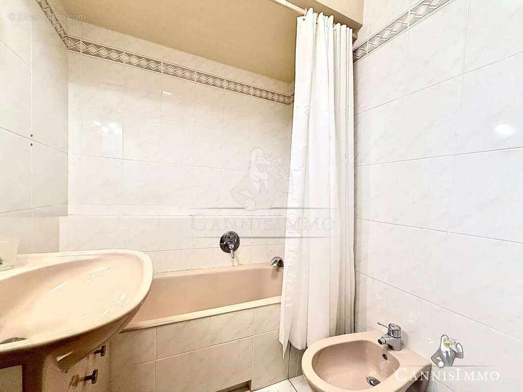 Appartement à LE CANNET