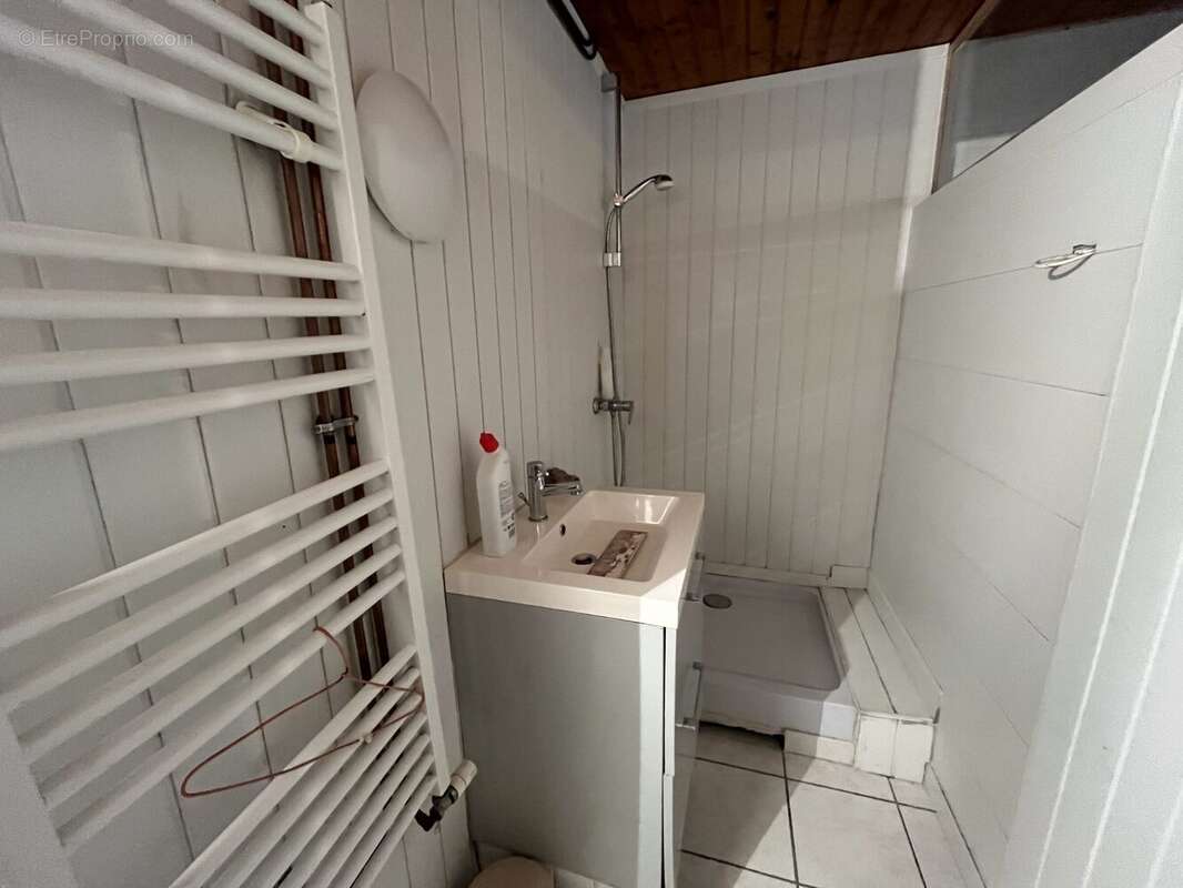 Maison à NERIS-LES-BAINS