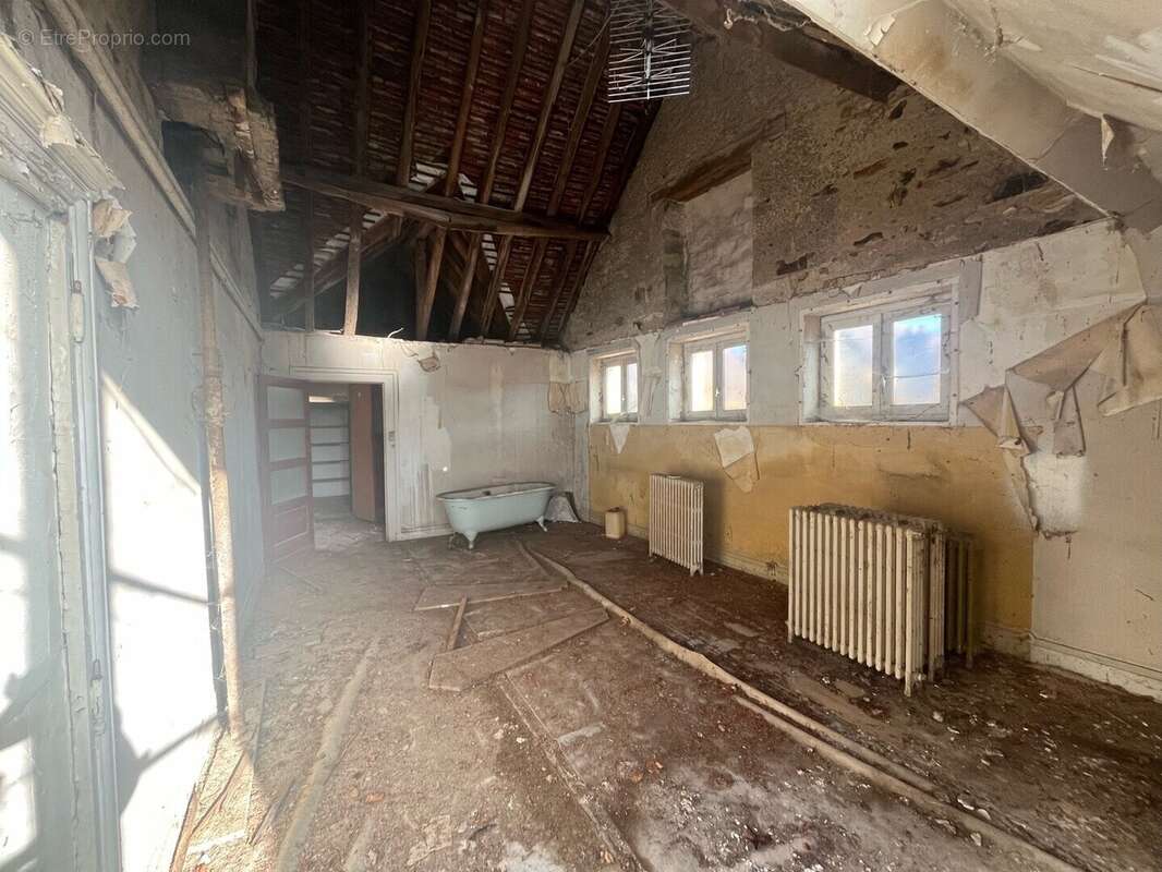 Appartement 85 m² à Autun  - photo 34