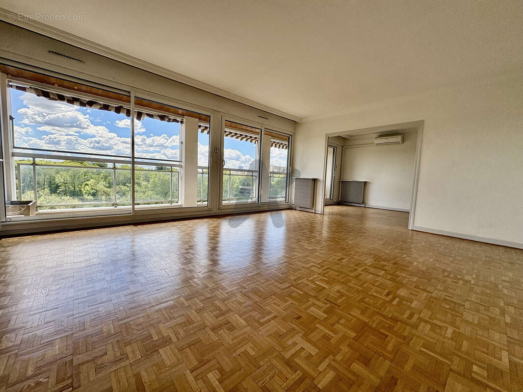 Appartement à CALUIRE-ET-CUIRE