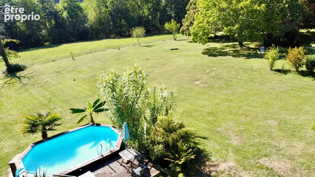 Maison de charme de plain-pied avec 2 roulottes, dépendances et plus de 4 hectares - photo 27