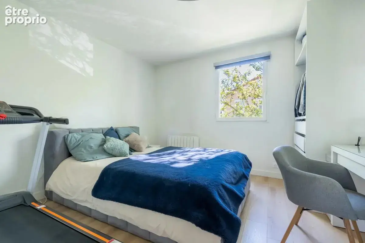 Beau 3 pièces 85 m², grand séjour, balcon, cave + parking - photo 9