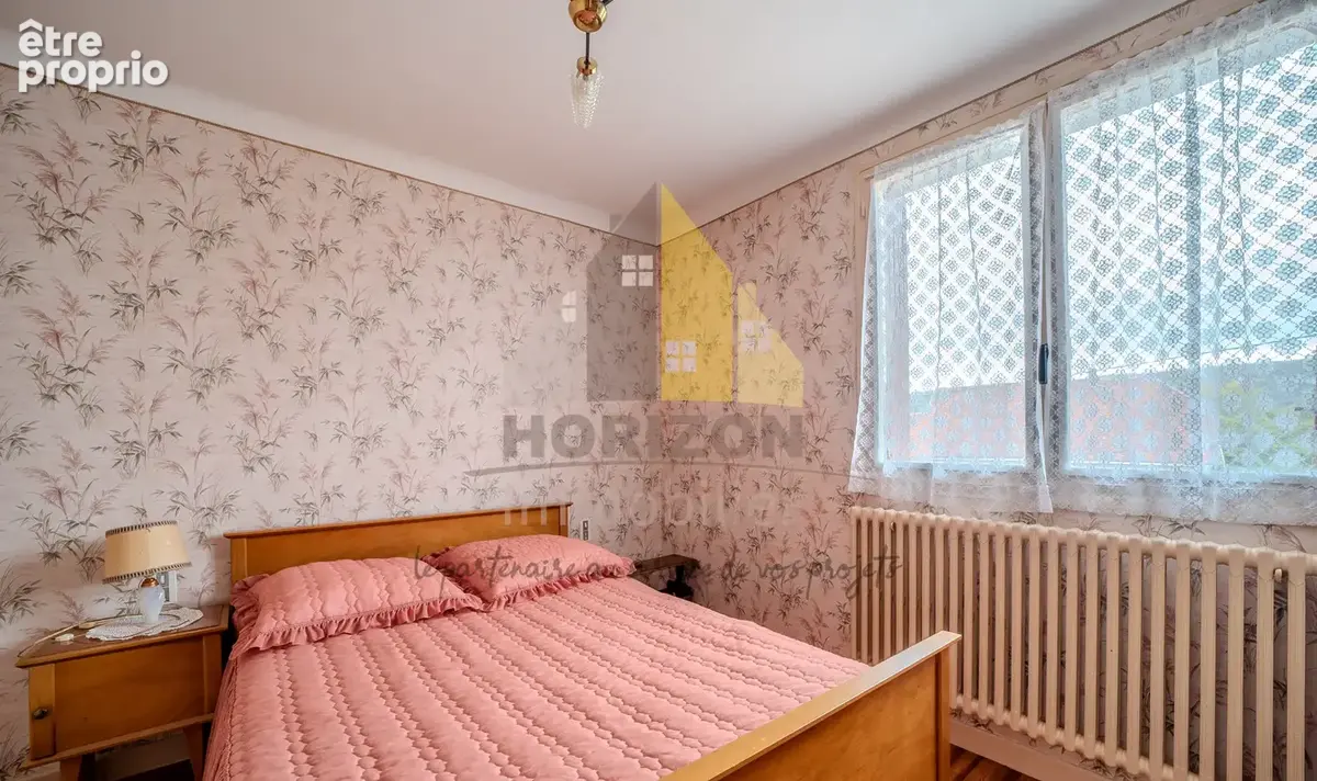 Grande maison familiale sur sous-sol complet, terrain constructible et vue sur les vignes ! - photo 4