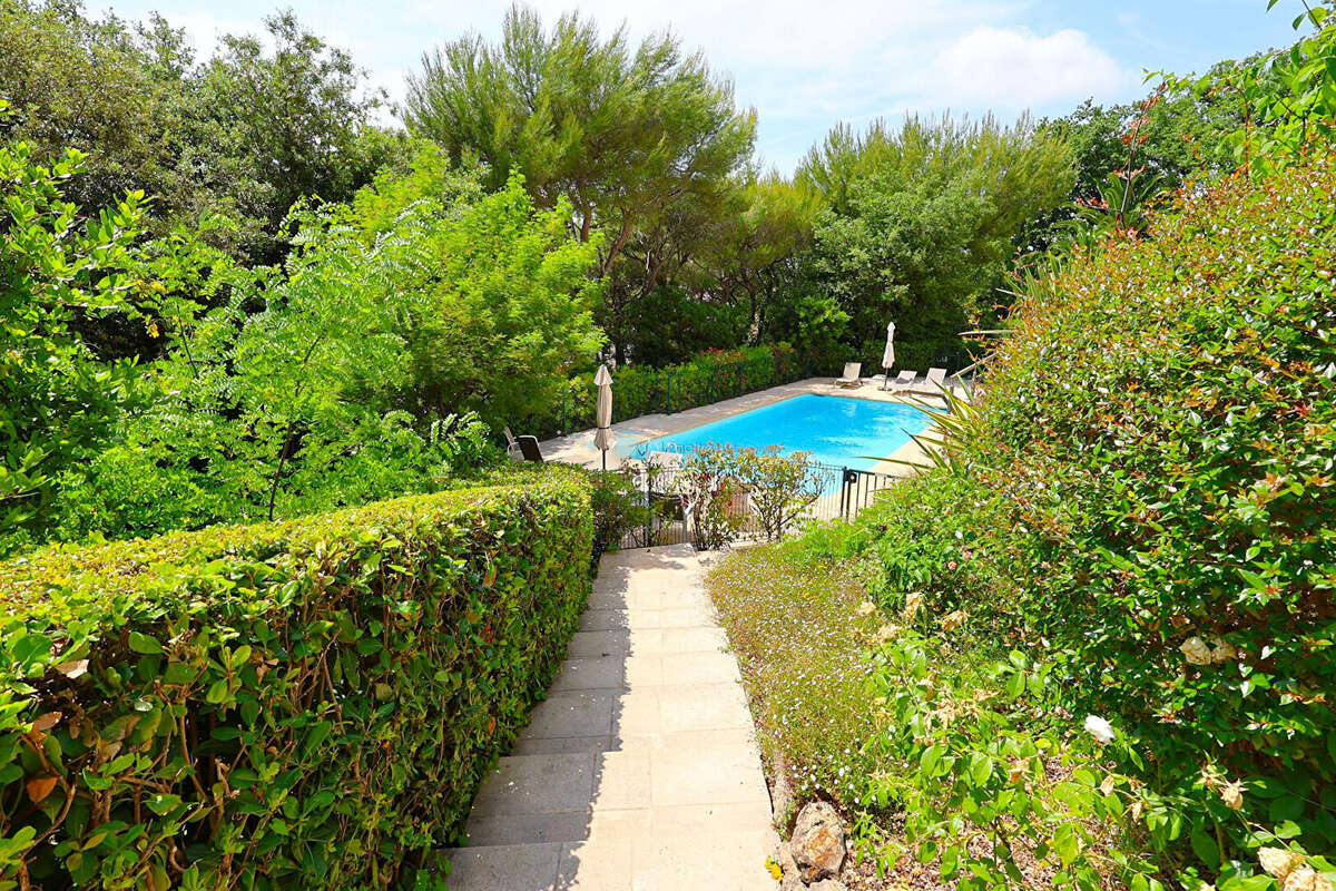 Appartement Le Cannet mairie 2 pièce(s) 54.44 m² avec piscine - photo 2