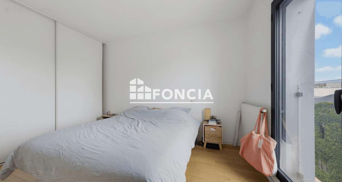 À VENDRE – T3 lumineux au dernier étage – Quartier Tivoli Parc Rivière - photo 8