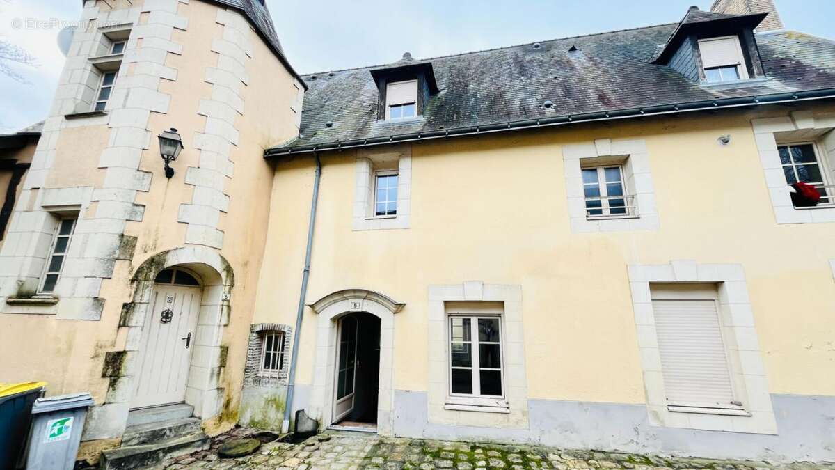 Appartement à SEICHES-SUR-LE-LOIR