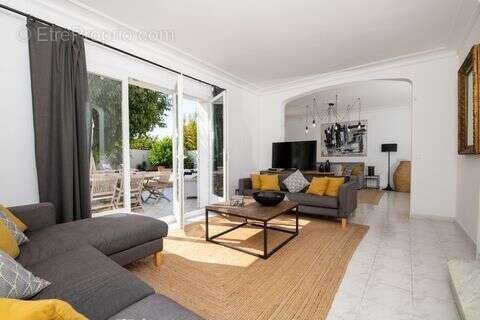 Maison à SIX-FOURS-LES-PLAGES