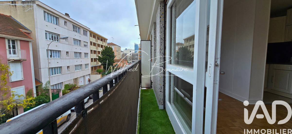 Photo 1 - Appartement à COURBEVOIE