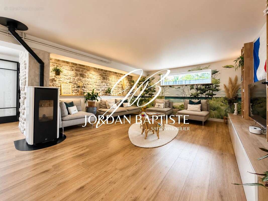 Maison 215 m² à Montauban  - photo 2