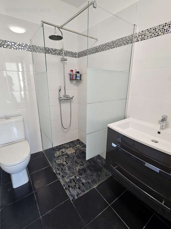 Appartement à COUBRON