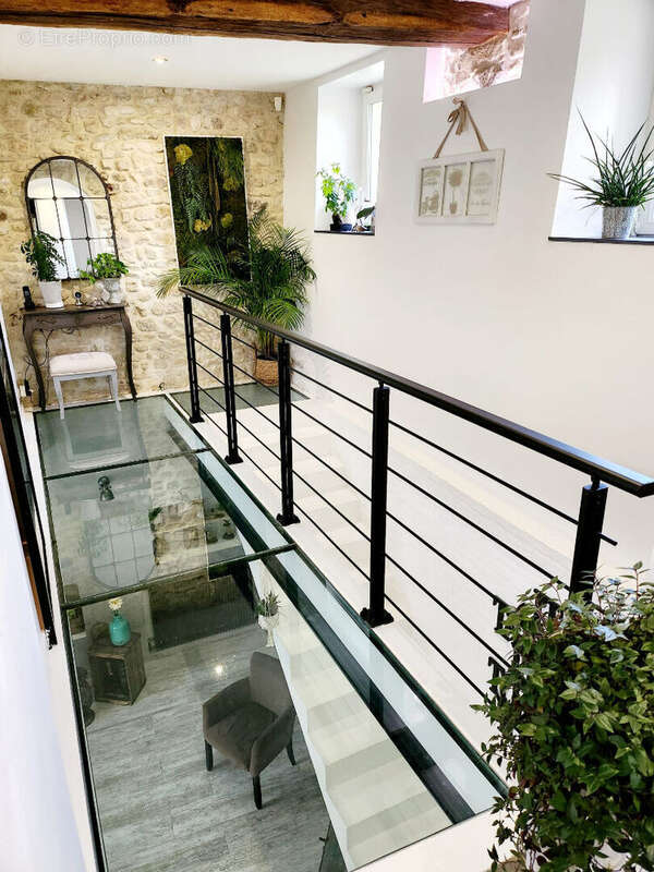 Maison à MEZY-SUR-SEINE