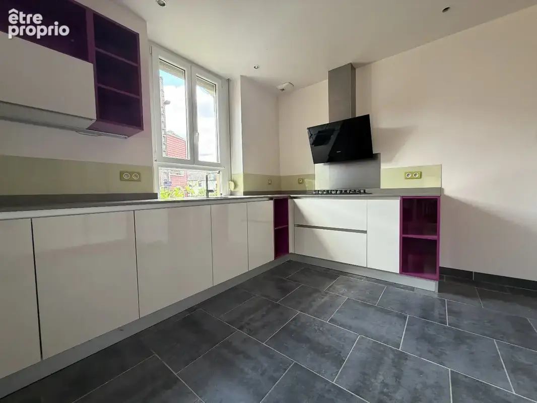 Maison Familiale de 174 m2 avec 5 chambres, sous-sol complet et garage - photo 3
