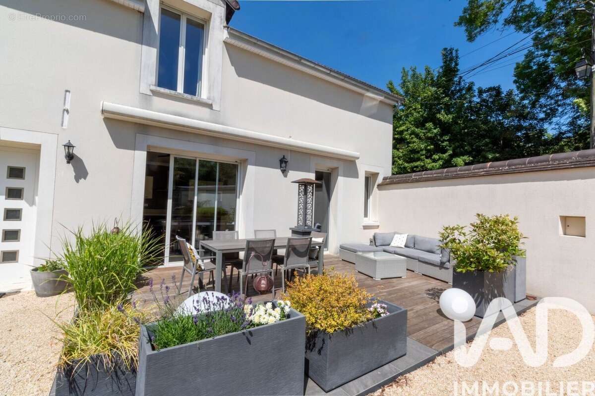 Maison 194 m² à Bourron-Marlotte  - photo 2