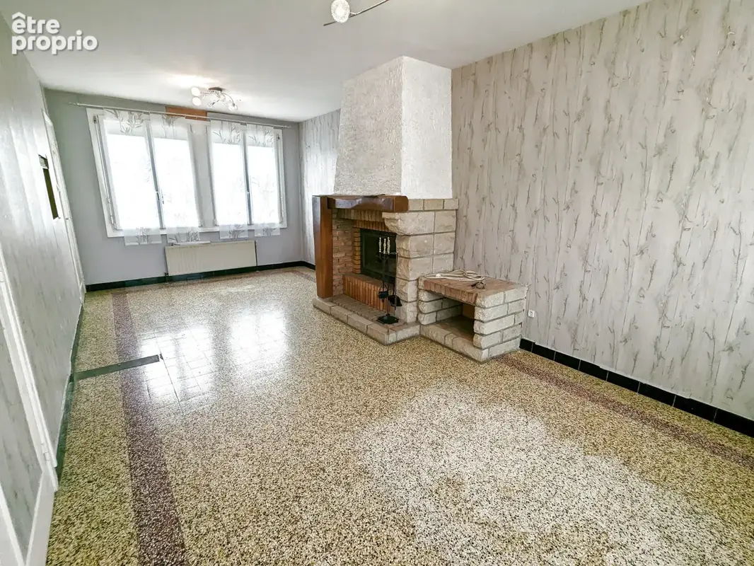EXCLUSIVITÉ  !  Maison de ville sur s.sol complet - photo 2