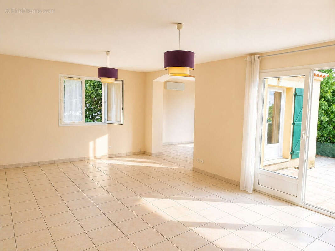 Maison 143 m² à Peret  - photo 3