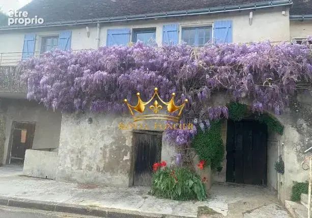 Maison à FERRIERE-LARCON