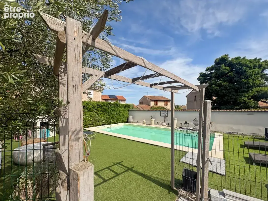 Maison familiale avec piscine et dépendances – Bourg-lès-Valence - photo 3