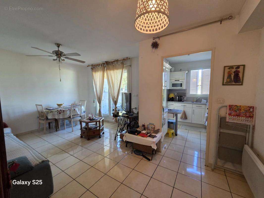 Appartement à SOLLIES-PONT