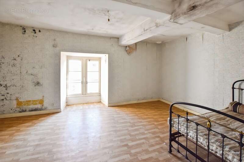 Maison à COUCHES