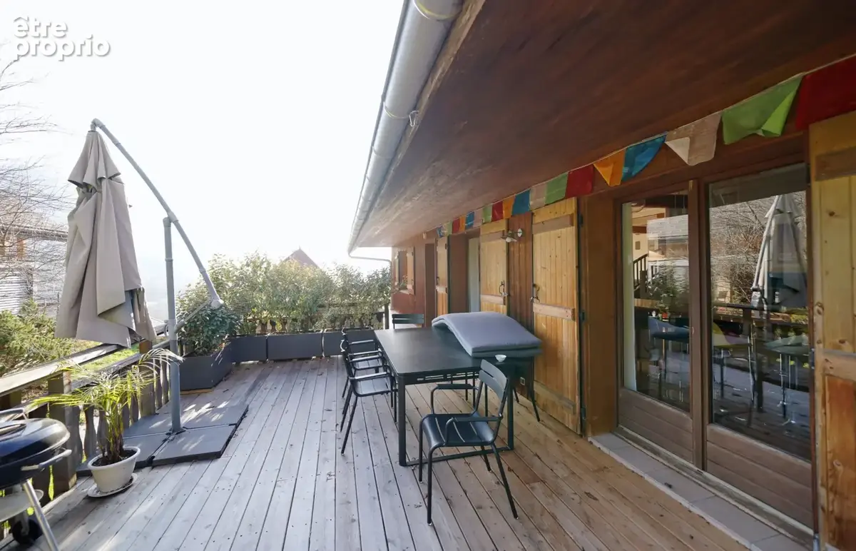 Chalet 330 m2 aux portes d'Annecy et des Aravis - photo 4