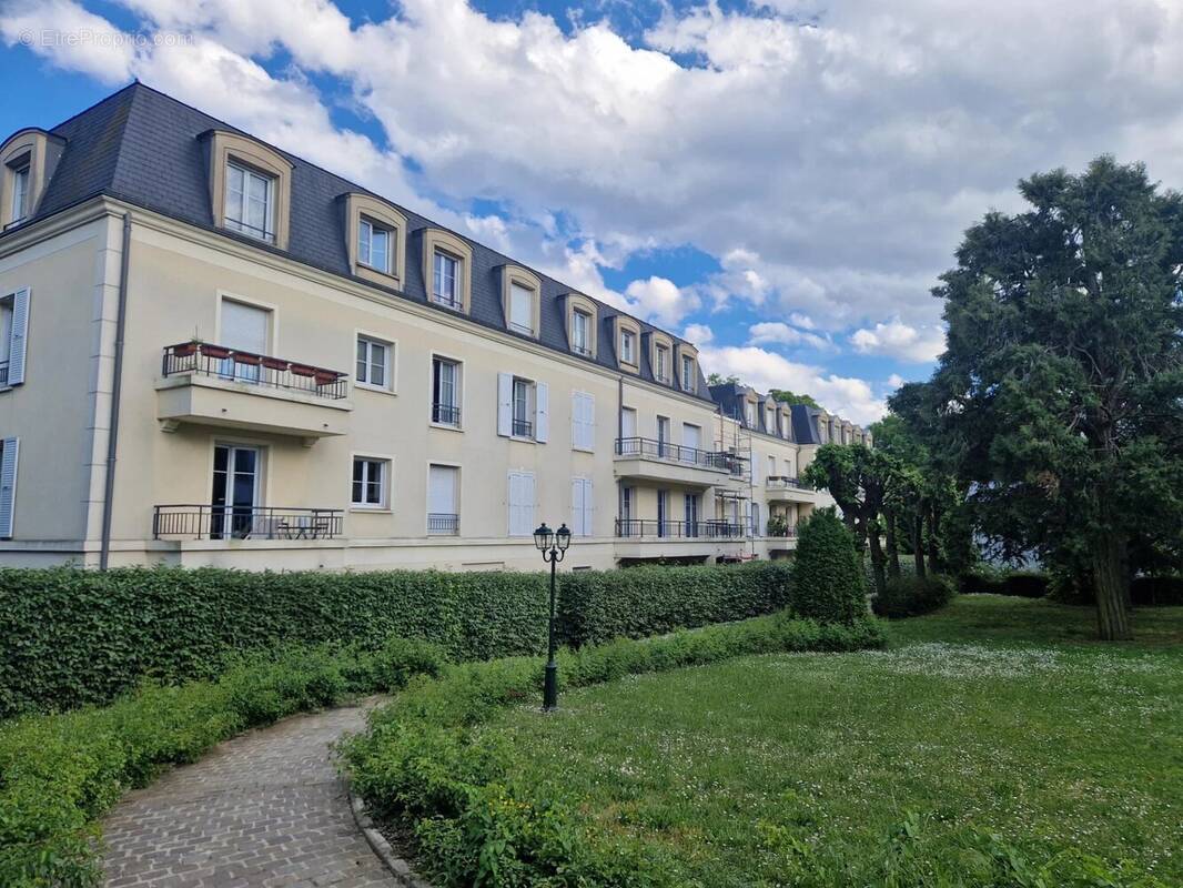 Appartement à THIAIS