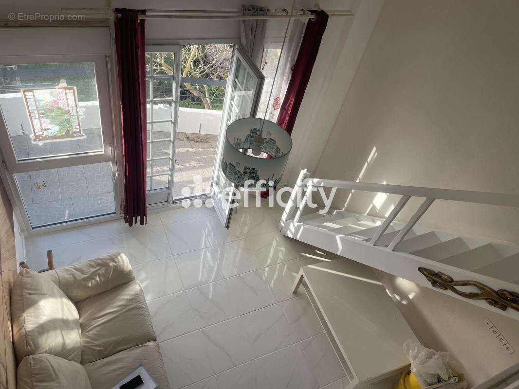 Appartement à BOUGUENAIS