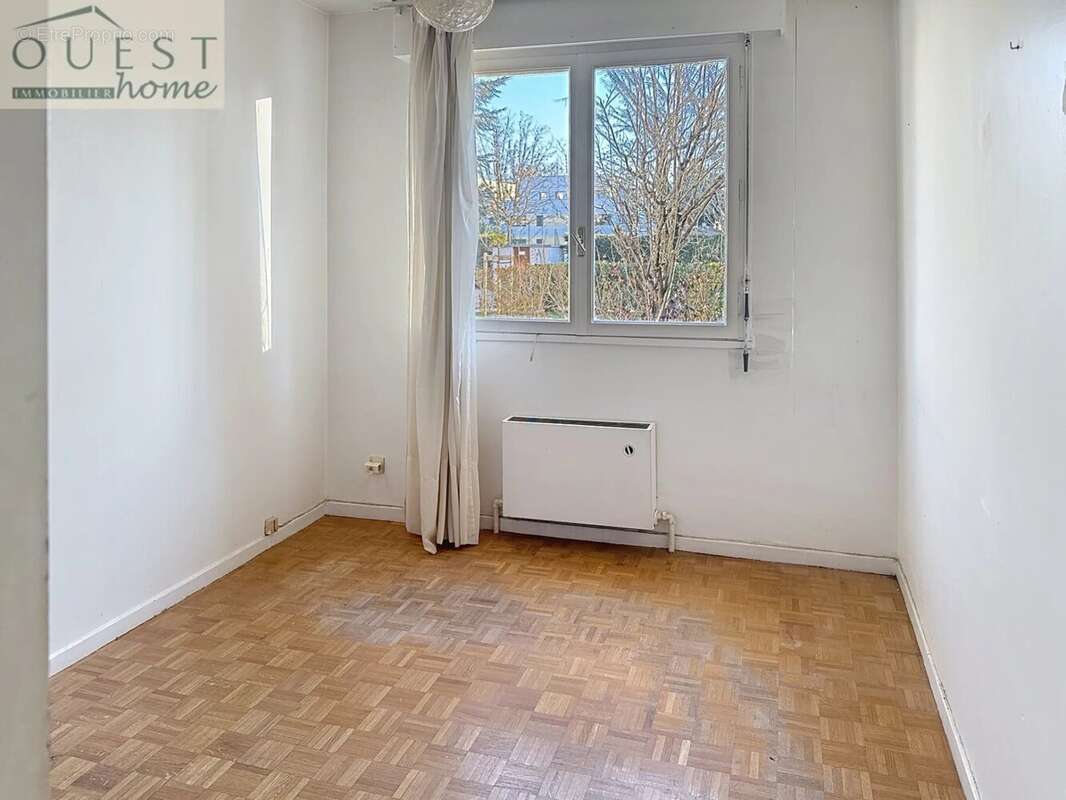 Appartement à CHARBONNIERES-LES-BAINS