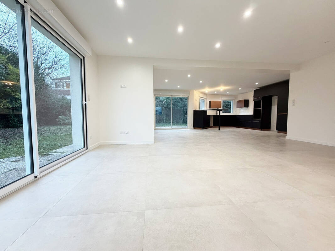 Maison à CORMONTREUIL