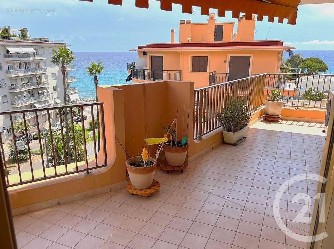 Appartement à ROQUEBRUNE-CAP-MARTIN
