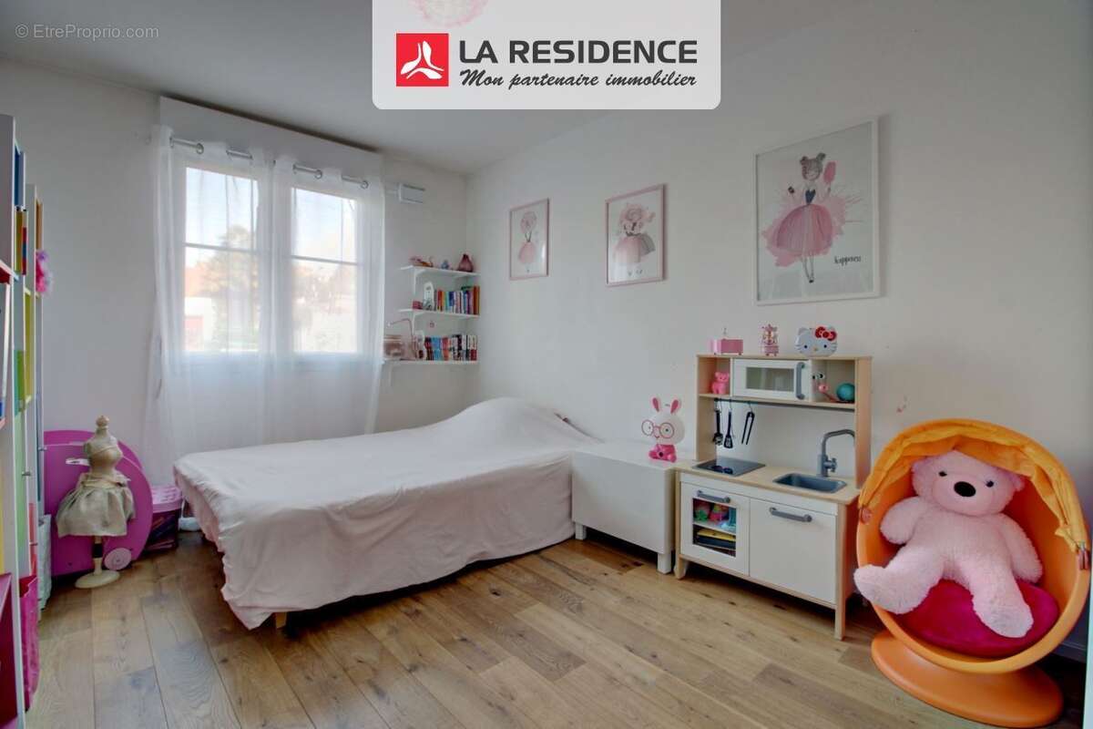 Appartement à SARTROUVILLE