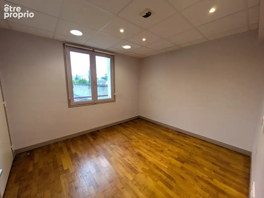Appartement T2 - rez-de-chaussée - 50 m2 FOUGERES - photo 5