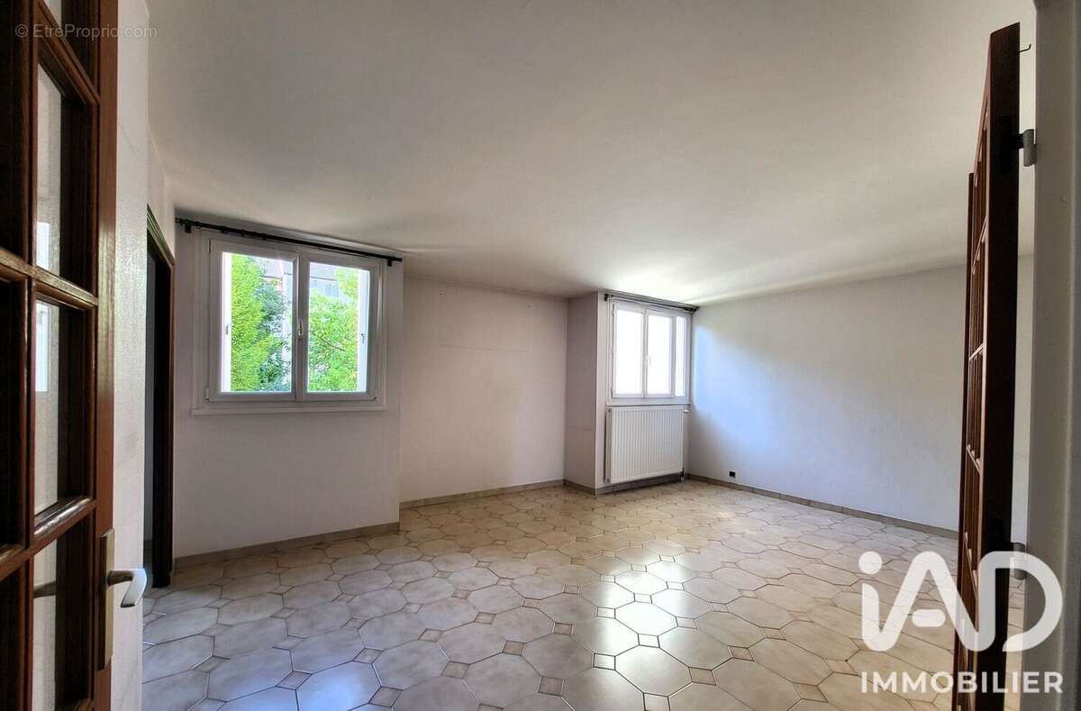 Appartement 84 m² à Gennevilliers  - photo 2