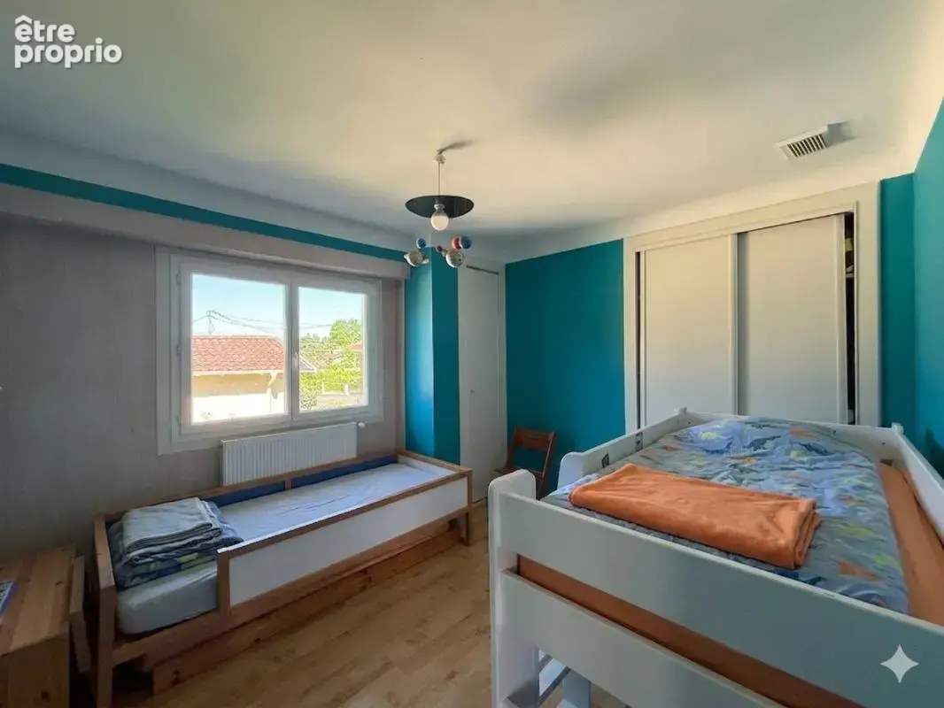 Rare ! Grande maison familiale de 6 chambres au calme à deux pas du centre ville - photo 11