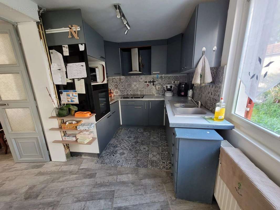 Maison à SAINT-JEAN-D&#039;ANGELY