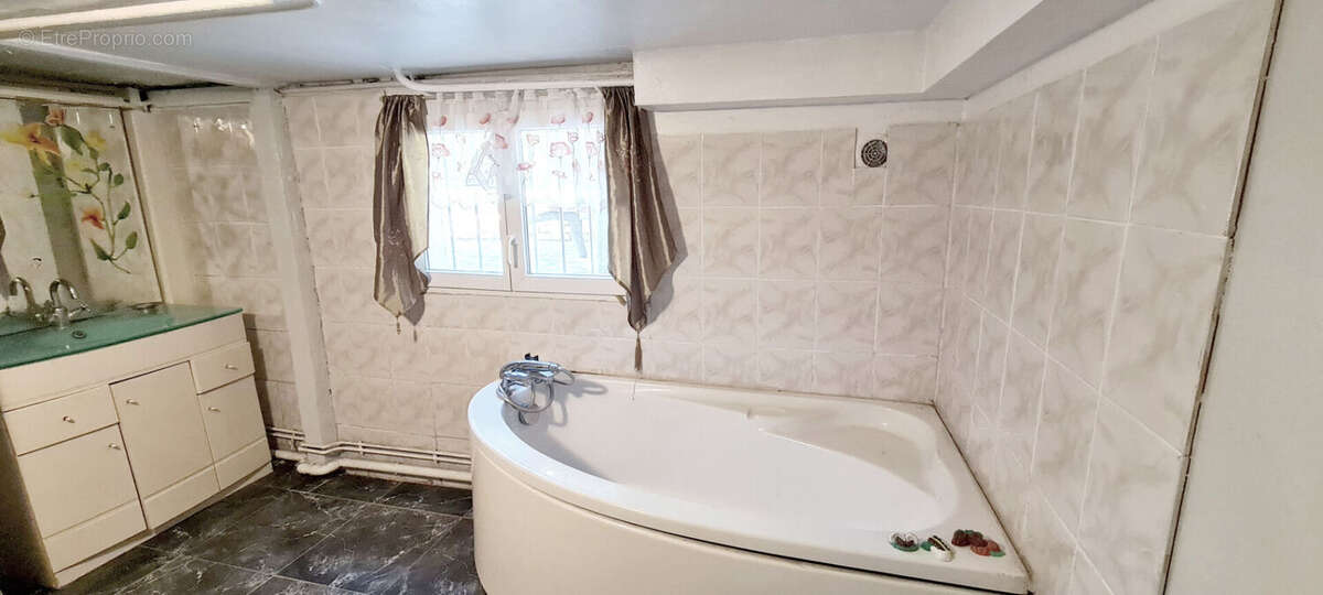 Maison à TREMBLAY-EN-FRANCE