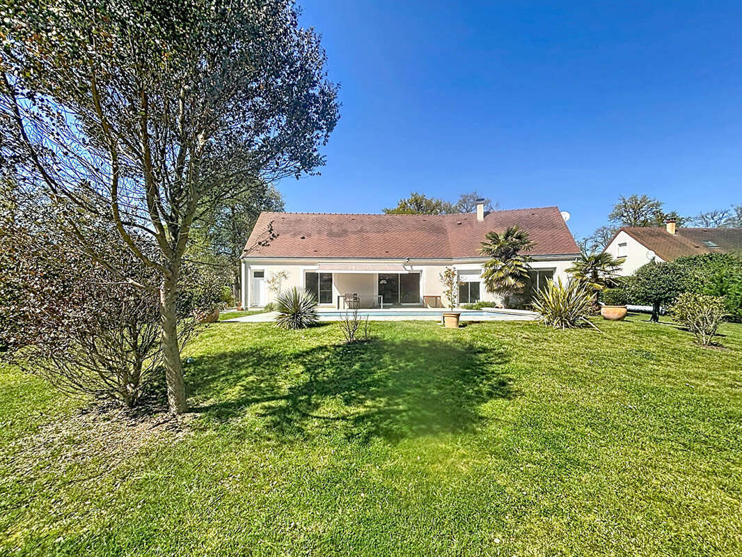 Maison à LIGNY-LE-RIBAULT