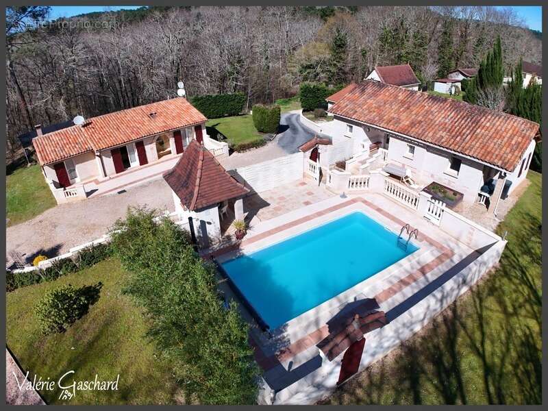 Maison à SAINT-GERMAIN-DU-SALEMBRE