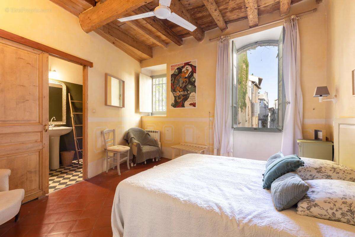 Hôtel particulier de 12 pièces de 385 m² à Tarascon - photo 10