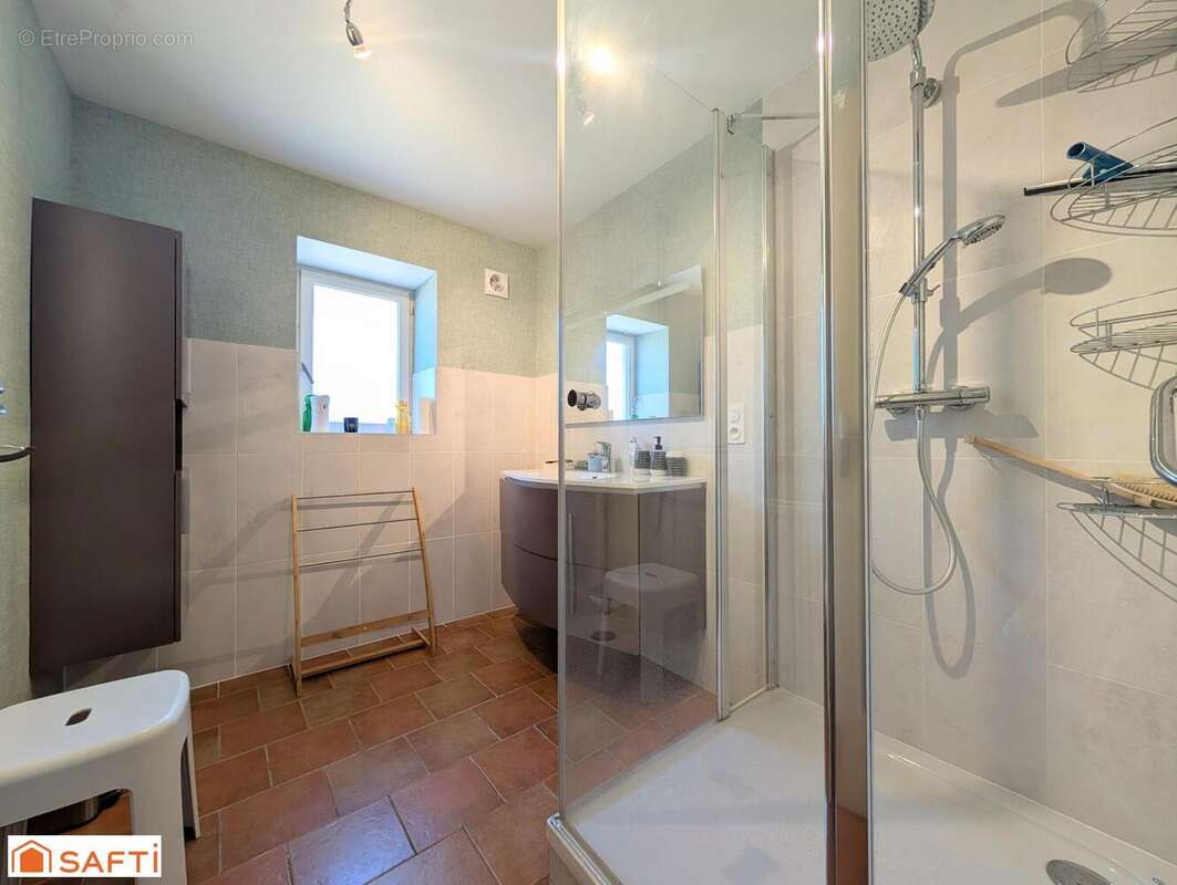 Maison 250 m² à Feings  - photo 8
